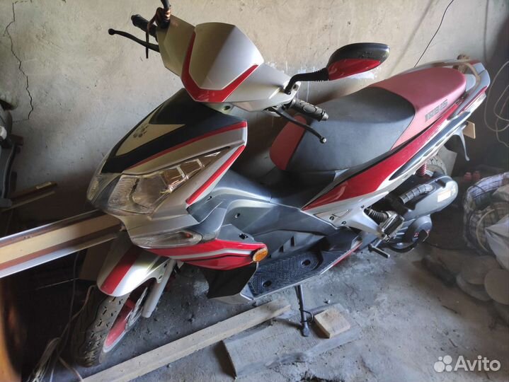 Продам скутер Irbis Grace 150