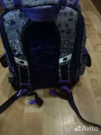 Рюкзак школьный