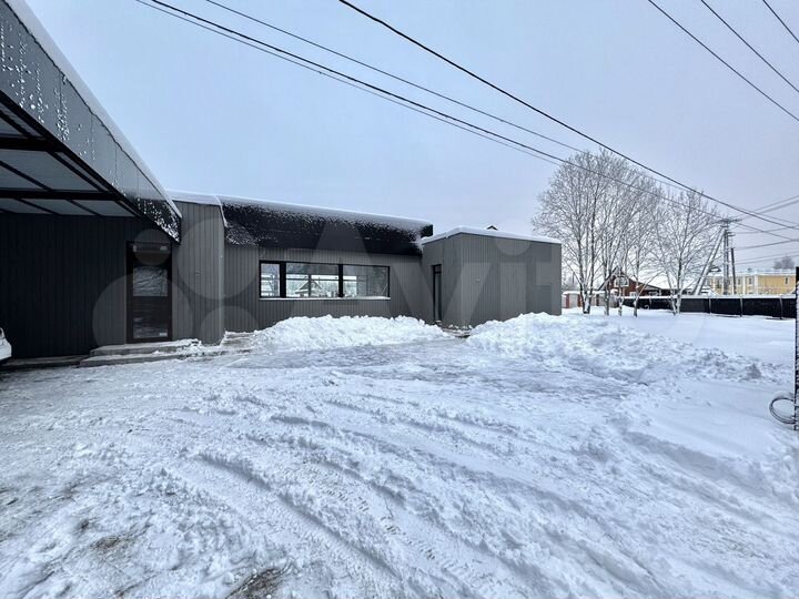 Дом 251 м² на участке 14,4 сот.