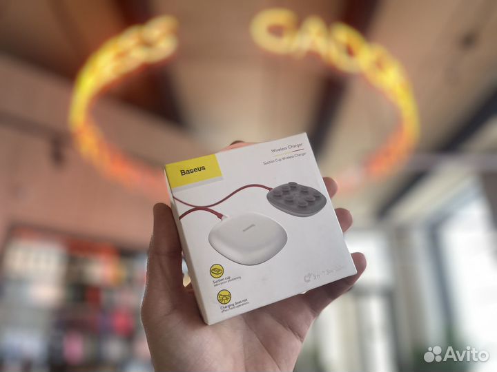 Зярядное устройсво Baseus