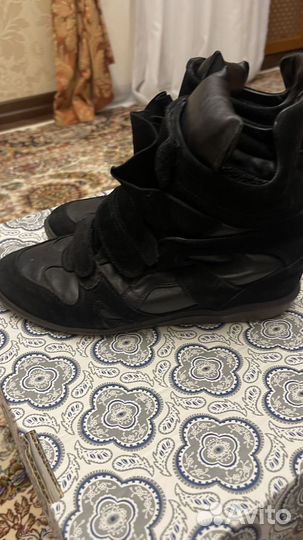 Кроссовки сникерсы 39