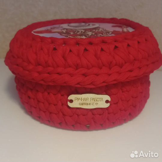 Вязаные интерьерные корзинки с крышкой