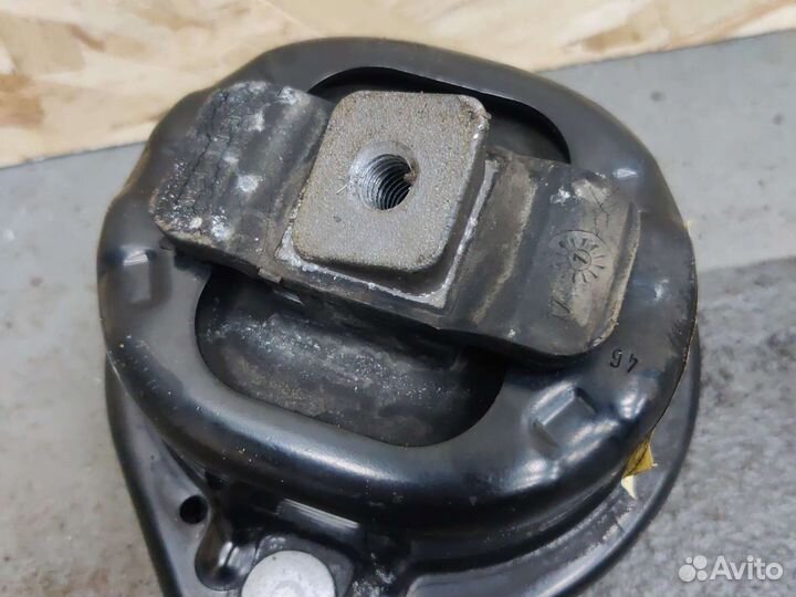 Подушка двигателя правая BMW E65 N62B48B N62