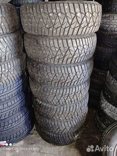 Goodyear Ultragrip 600 215/65 R16