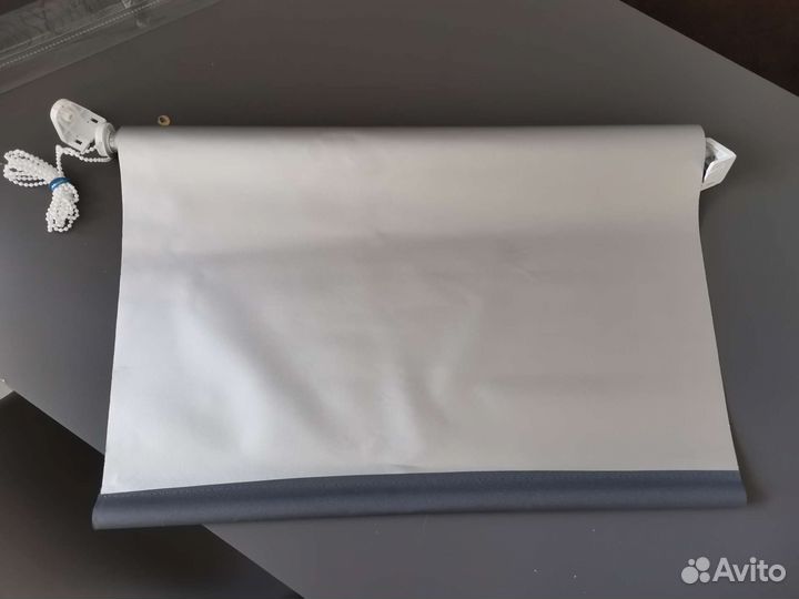 Рулонная штора блэкаут новая