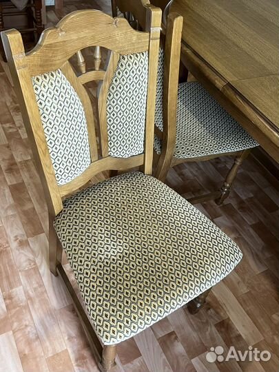 Дубовый стол