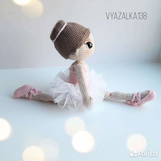 Вязанная кукла балерина