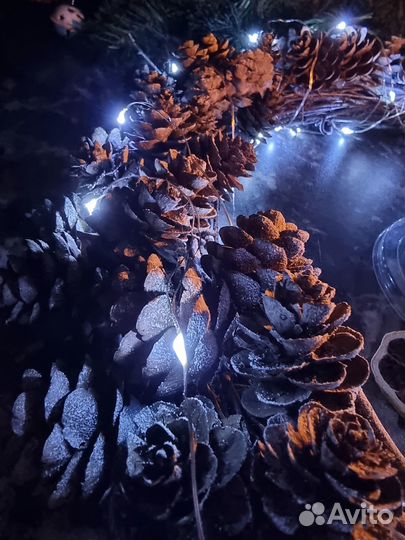 Новогодний венок большой (лиственница)