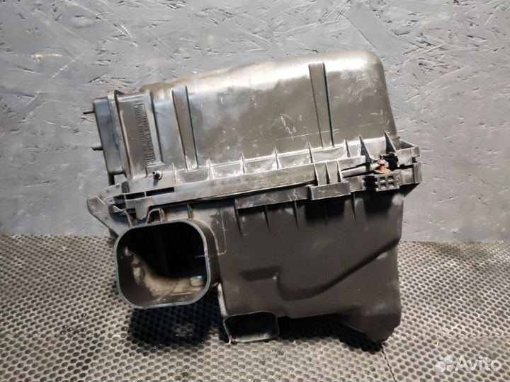 Корпус воздушного фильтра Lexus Rx 350