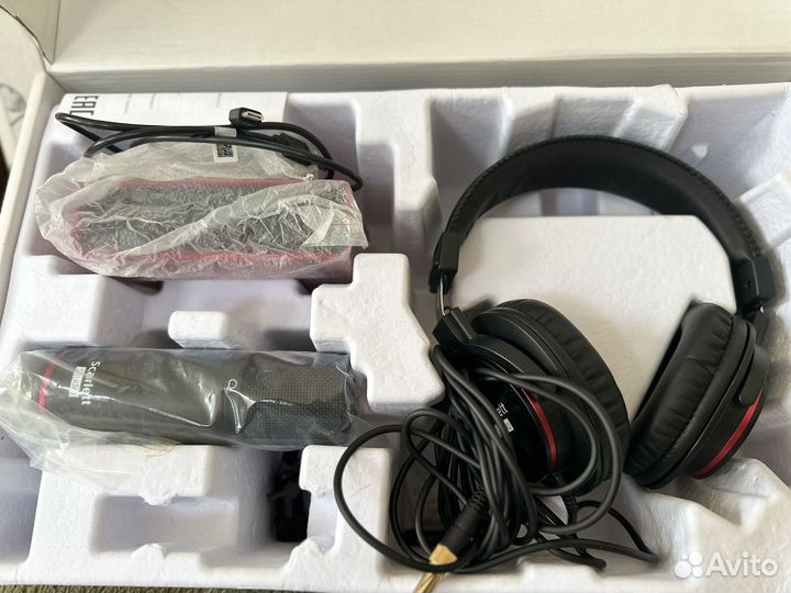 Комплект звукозаписи Focusrite Scarlet Solo Studio