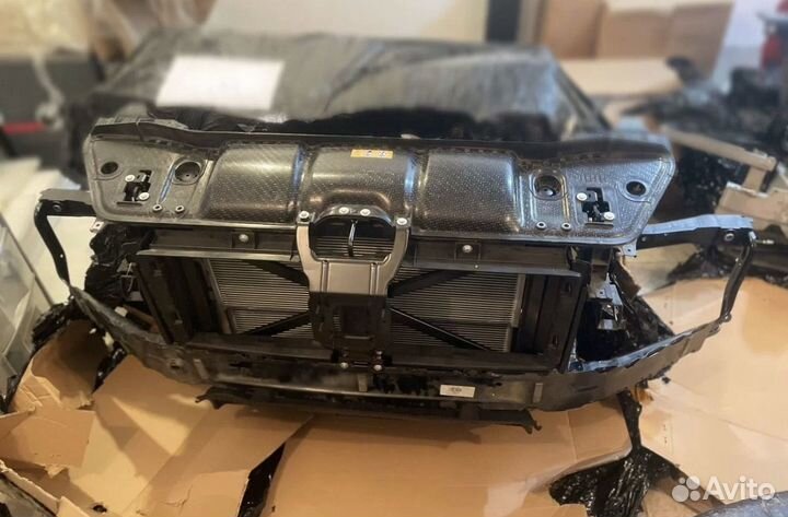 Передняя панель радиатора на w167 mercedes