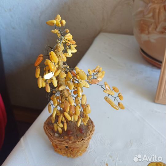 Янтарное дерево -талисман на счастье