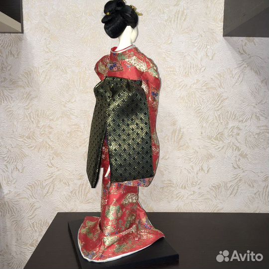 Коллекционная форфоровая кукла Японка (55 см)