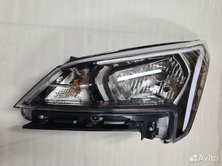 Фара левая Kia Rio 4 рестайлинг 2020