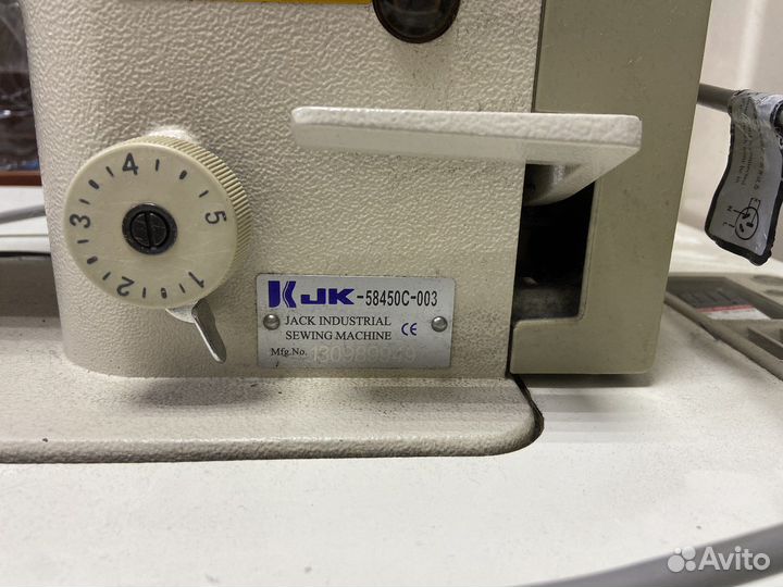 Двухигольная швейная машина Jack