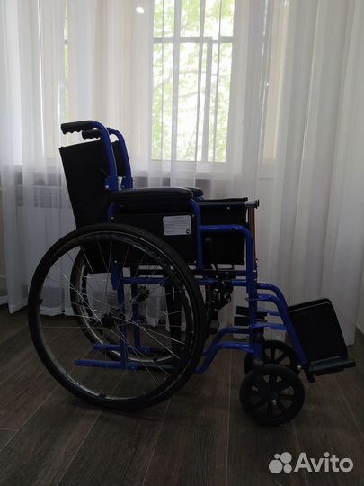 Кресло инвалидное складное с ручным приводом