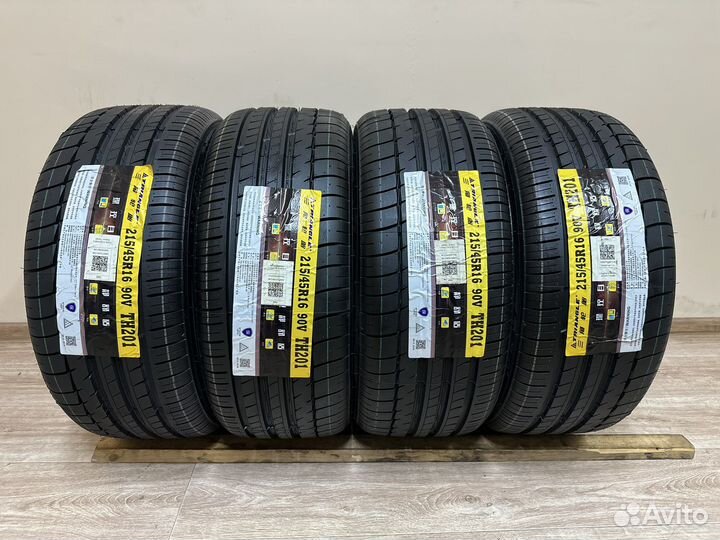 Triangle Sports TH201 215/45 R16 94W