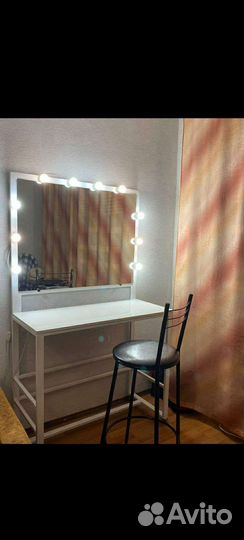 Гримерное зеркало с лампочками ручной работы