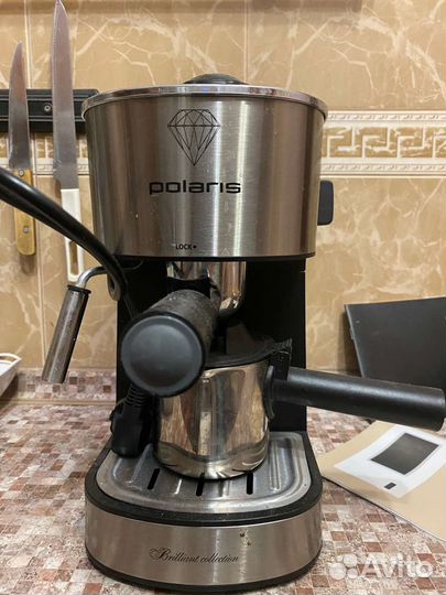 Кофеварка Polaris PCM 4011