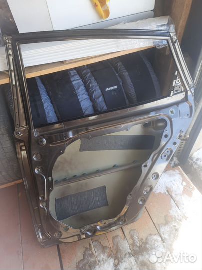 Задняя правая дверь на KIA Optima