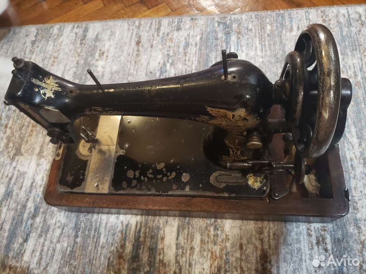 Швейная машинка зингер