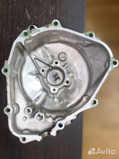 Крышка генератора honda F4I
