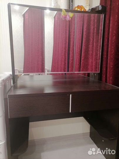 Туалетный столик Белин