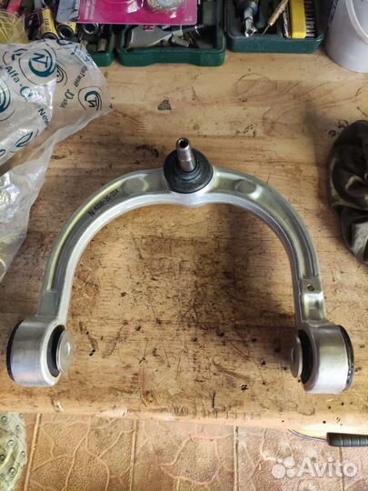 Рычаг подвески передний верхний правый mercedes