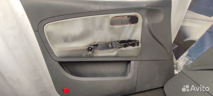 Обшивка двери Seat Ibiza