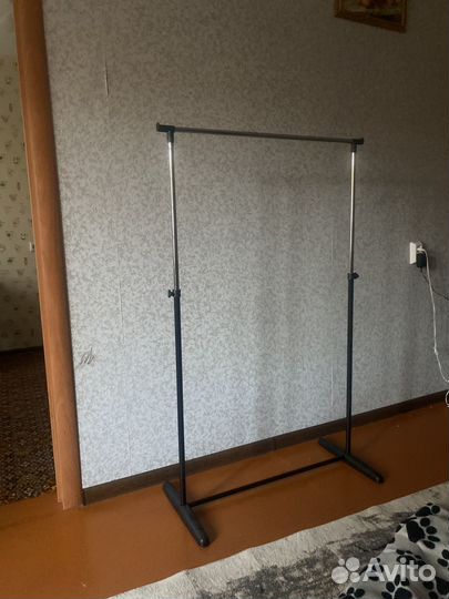 Вешалка напольная