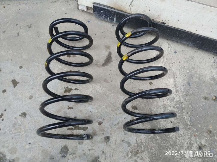 Пружины задние. Киа Рио 3