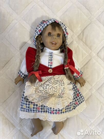 Коллекционная кукла с мимикой