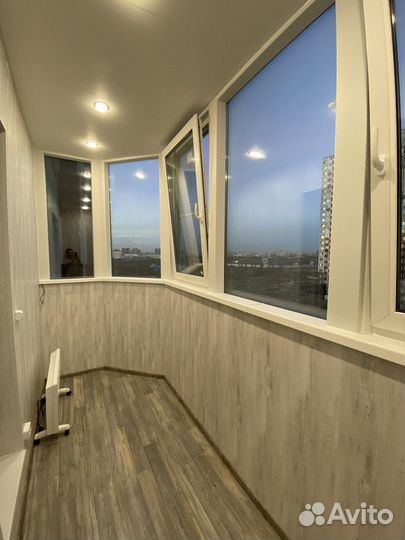 Дверь балконная