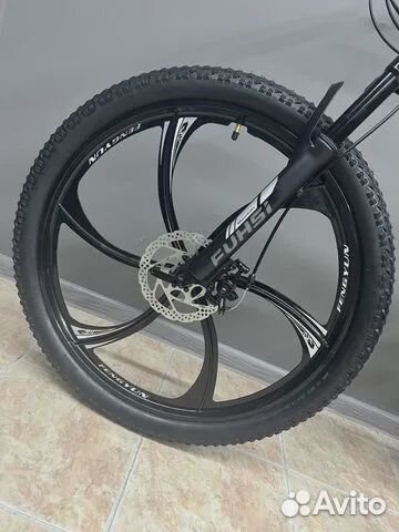 Велосипед горный на литых дисках R26.Новый