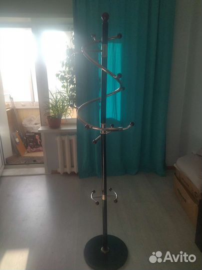 Вешалка в прихожую напольная