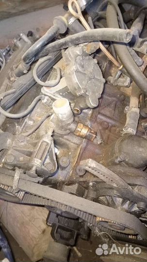 Двигатель 2.3