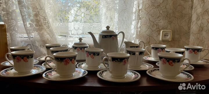 Чайный сервиз на 12 персон