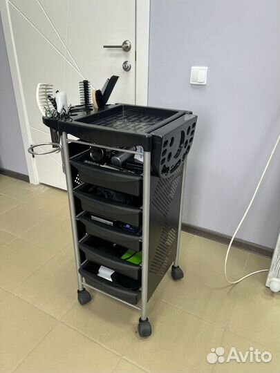 Парикмахерское кресло