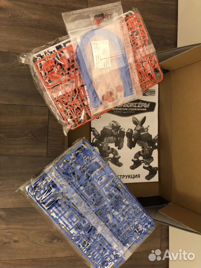 Роботы-боксёры с гидравлич.управл