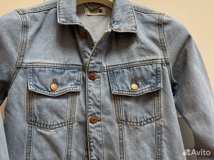 Куртка джинсовая