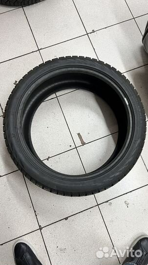 Nokian Tyres Hakkapeliitta R3 245/40 R20 102T