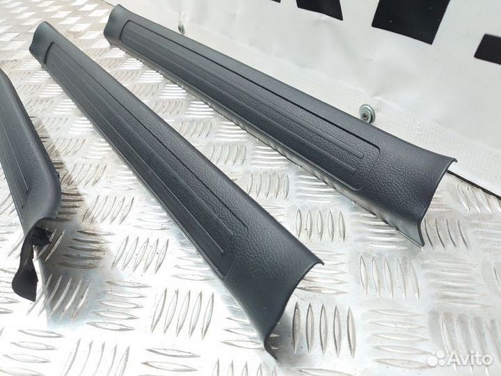 Накладка порога (внутренняя) Mazda 3