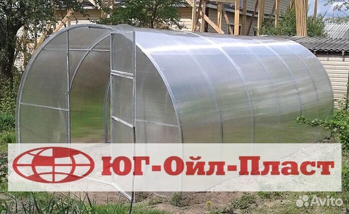 Теплица с монтажем