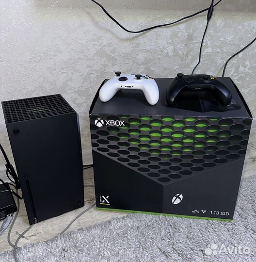 Игровая приставка Xbox X 1TB