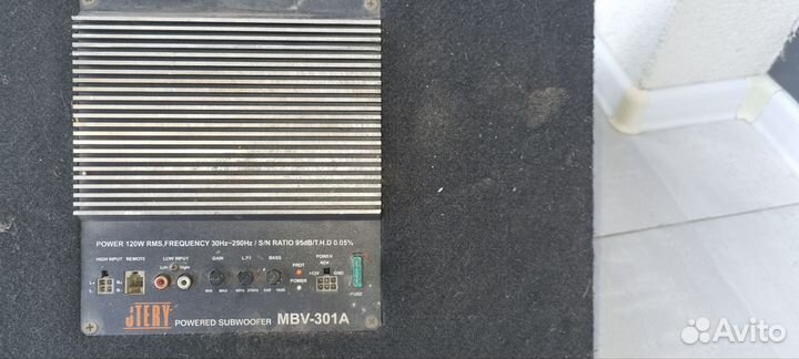 Активный сабвуфер