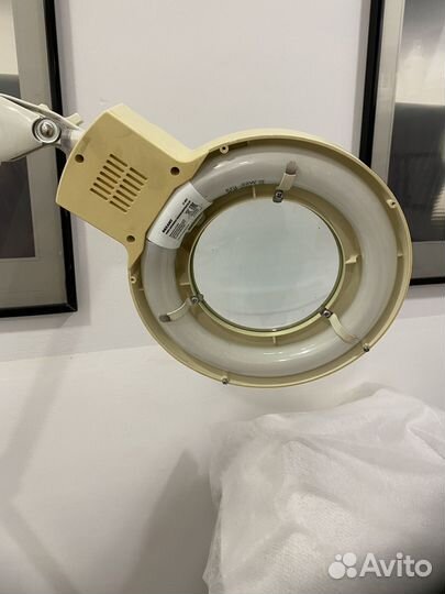 Лампа лупа настольная