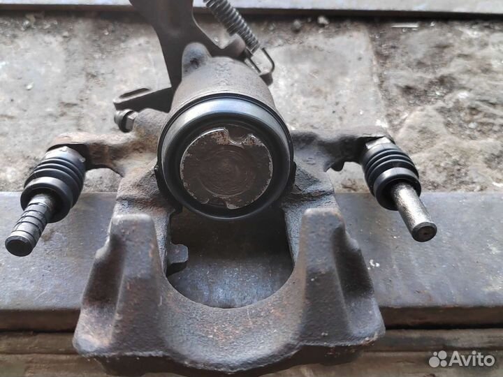 Продам вакуумный усилитель бу