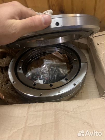 Опорный подшипник 50452065