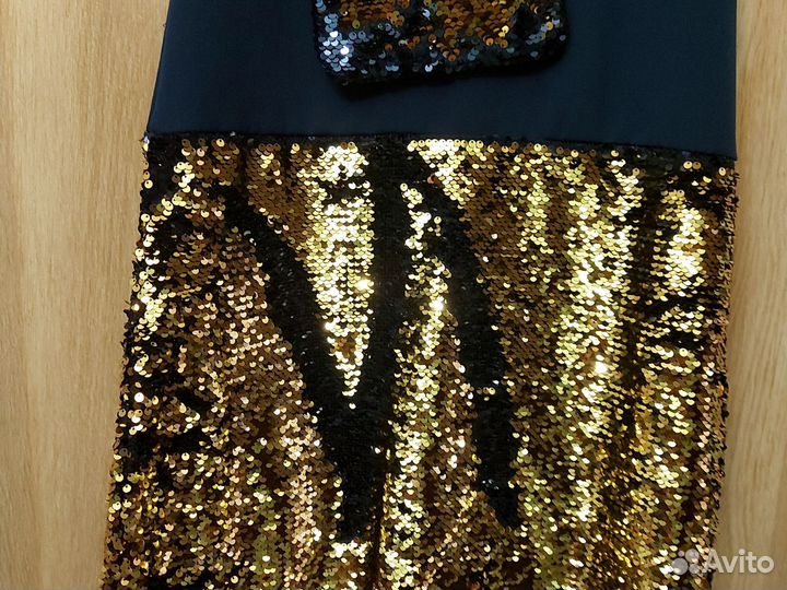 Платье нарядное для девочки 152