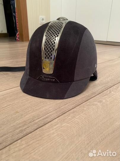 Шлем для верховой езды